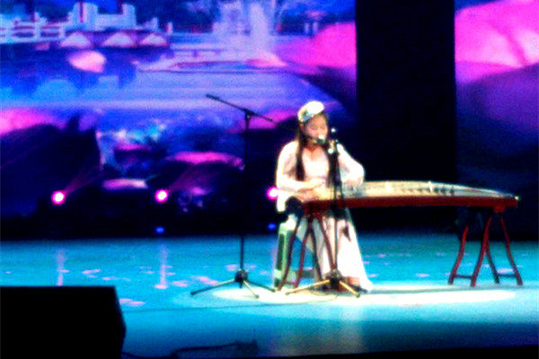 1495263932611640.jpg 张芯.jpg